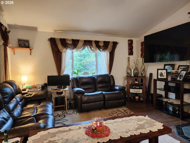 93490 FIR Rd, Port Orford, OR 97465