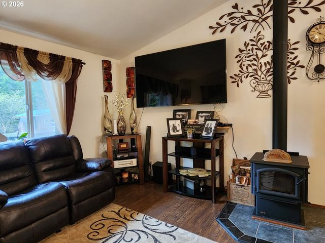 93490 FIR Rd, Port Orford, OR 97465