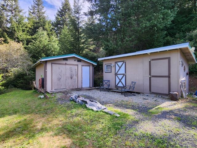 93490 FIR Rd, Port Orford, OR 97465