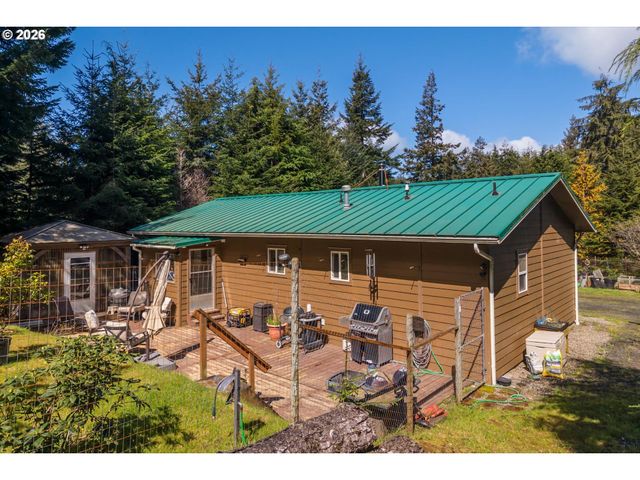 93490 FIR Rd, Port Orford, OR 97465