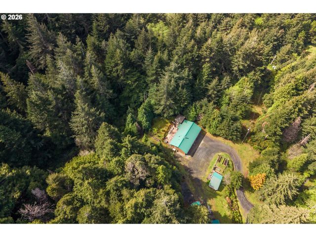 93490 FIR Rd, Port Orford, OR 97465