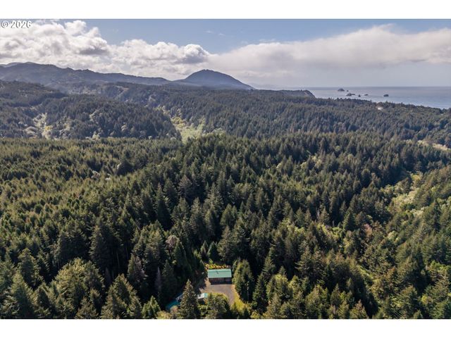 93490 FIR Rd, Port Orford, OR 97465