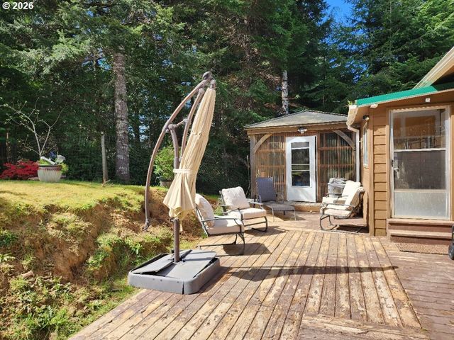 93490 FIR Rd, Port Orford, OR 97465