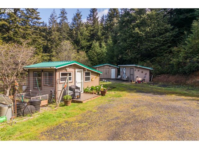 93490 FIR Rd, Port Orford, OR 97465
