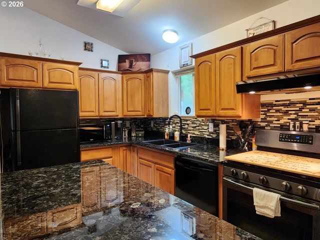 93490 FIR Rd, Port Orford, OR 97465