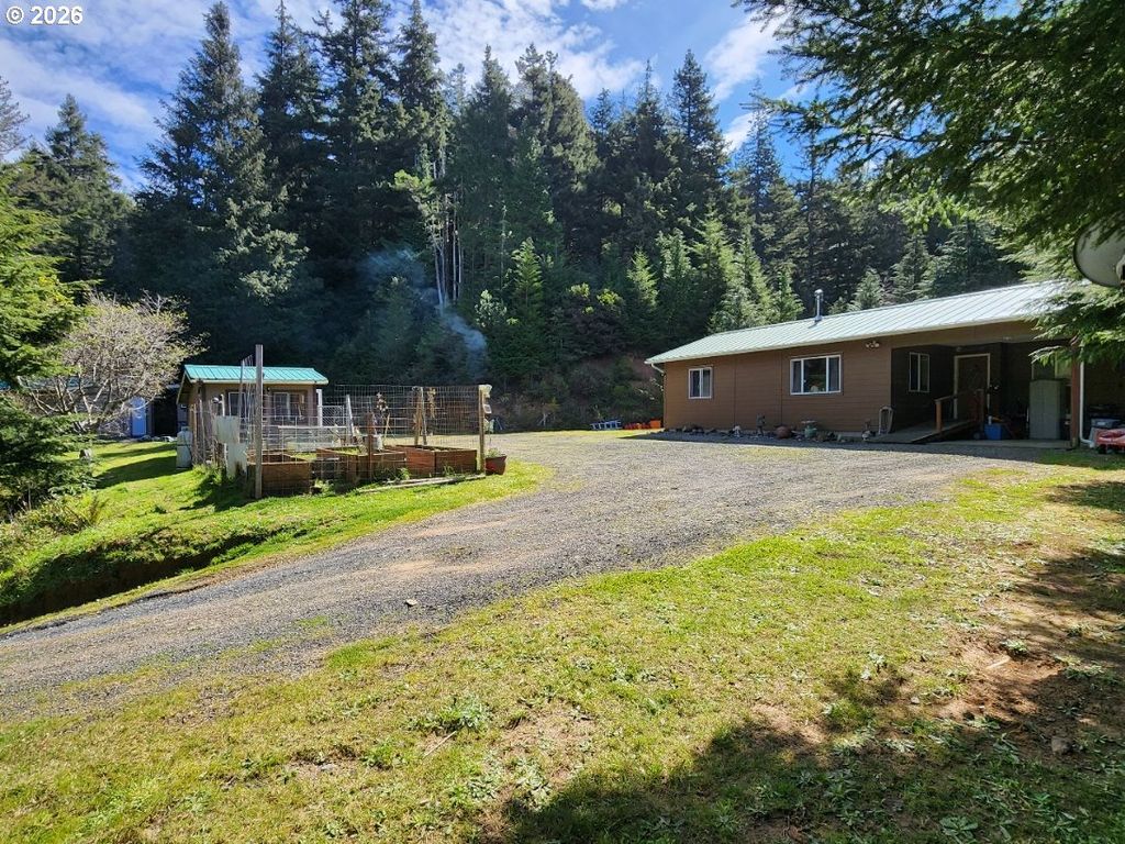 93490 FIR Rd, Port Orford, OR 97465