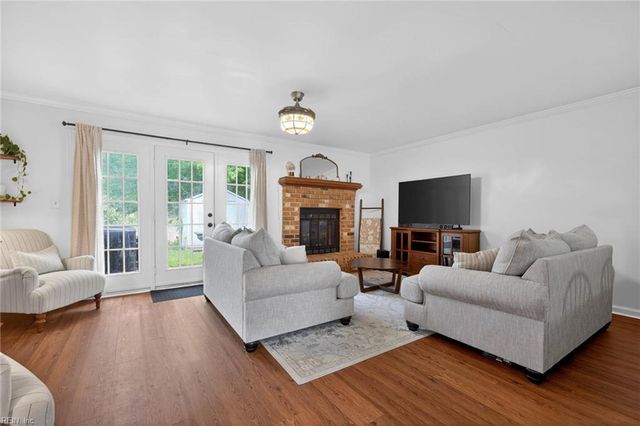5626 Gates Landing RD, Virginia Beach, VA 23464