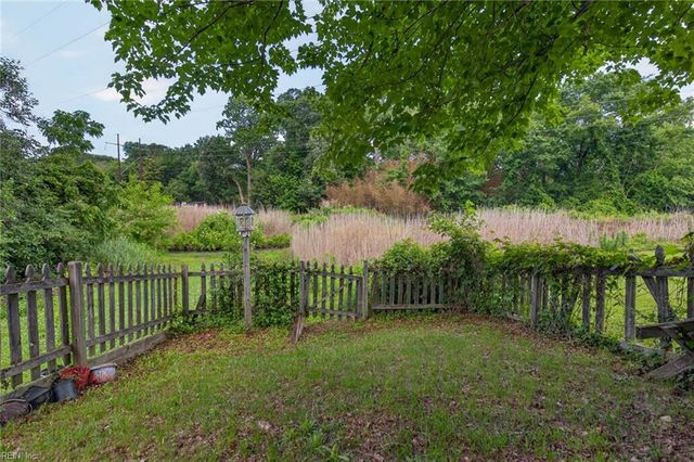 5626 Gates Landing RD, Virginia Beach, VA 23464