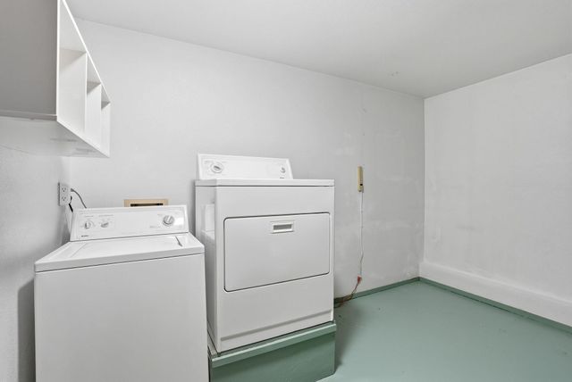 4814 E Peone Pines Dr, Mead, WA 99021