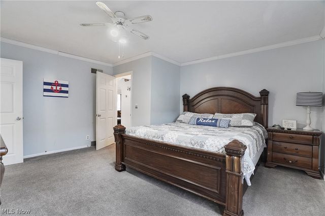 2282 Heston Drive, Lake Milton, OH 44429