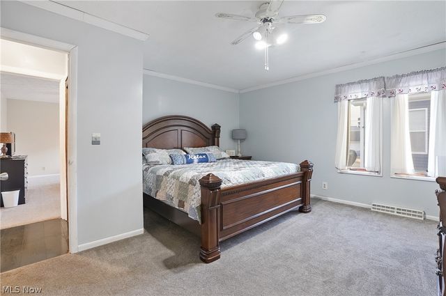 2282 Heston Drive, Lake Milton, OH 44429