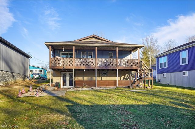 2282 Heston Drive, Lake Milton, OH 44429