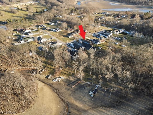 2282 Heston Drive, Lake Milton, OH 44429