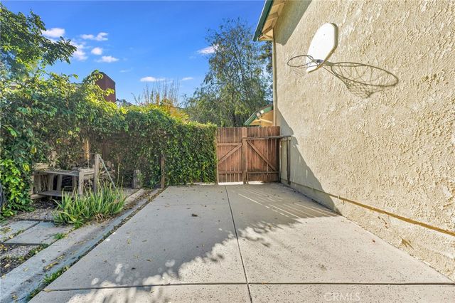 22781 Macfarlane Drive, Woodland Hills, CA 91364