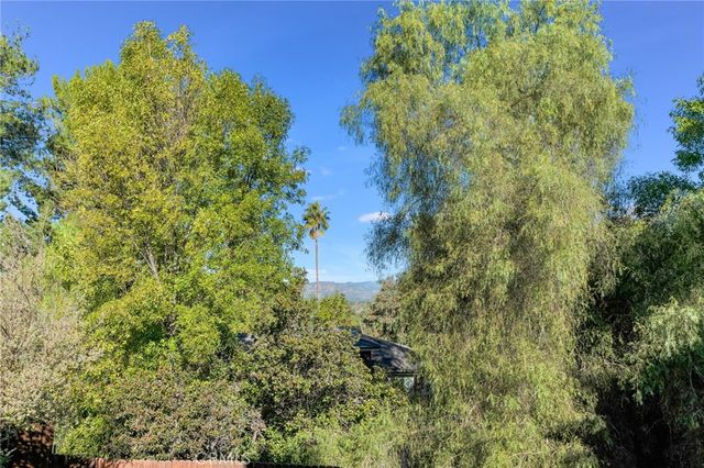 22781 Macfarlane Drive, Woodland Hills, CA 91364