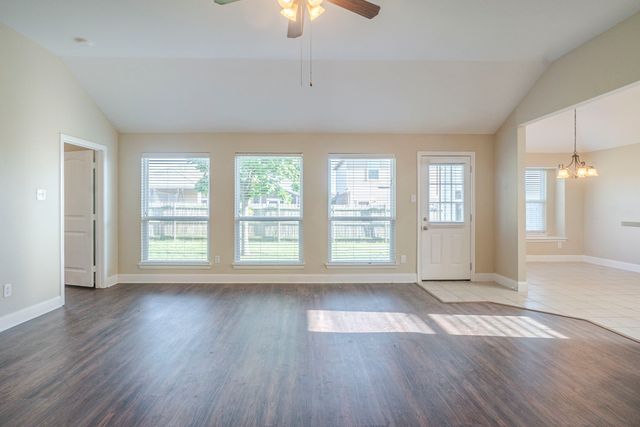329 Meadow View Lane, Anna, TX 75409