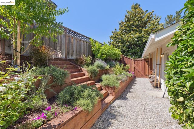 32 Pacer Pl., Walnut Creek, CA 94596