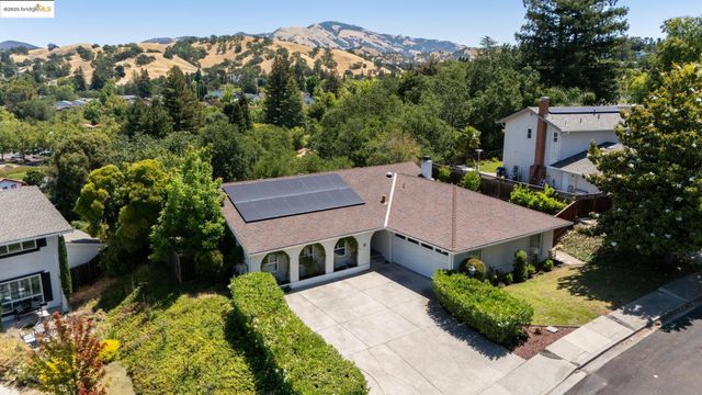 32 Pacer Pl., Walnut Creek, CA 94596