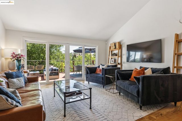 32 Pacer Pl., Walnut Creek, CA 94596