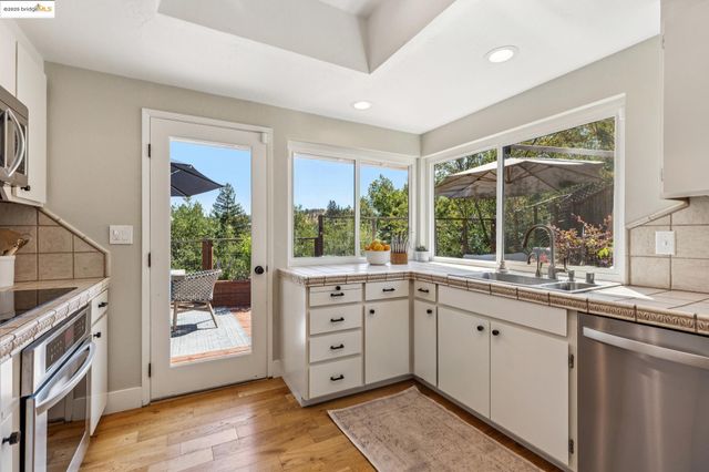 32 Pacer Pl., Walnut Creek, CA 94596