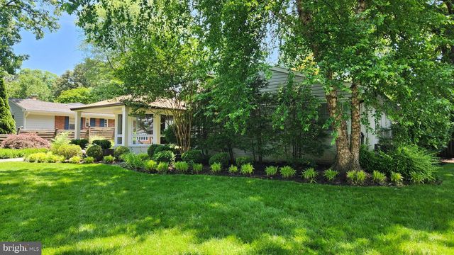 2207 FORDHAM DR, Alexandria, VA 22307