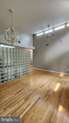 2207 FORDHAM DR, Alexandria, VA 22307
