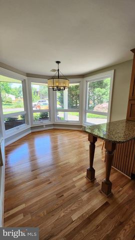 2207 FORDHAM DR, Alexandria, VA 22307