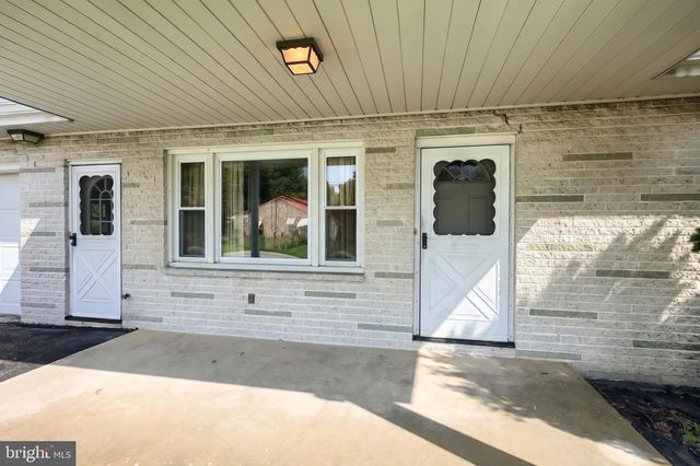 102 WALNUT VALLEY CT, Wrightsville, PA 17368