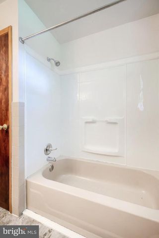 102 WALNUT VALLEY CT, Wrightsville, PA 17368