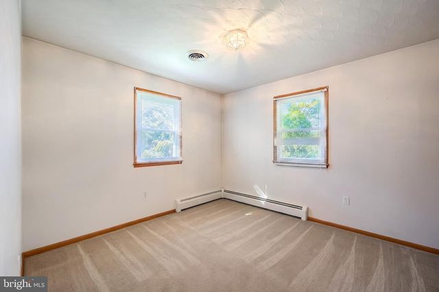 102 WALNUT VALLEY CT, Wrightsville, PA 17368