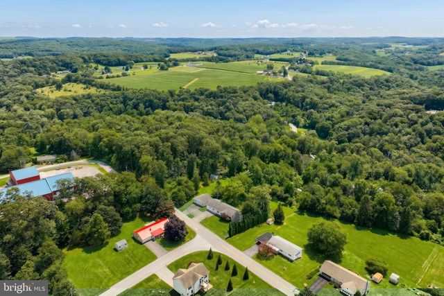 102 WALNUT VALLEY CT, Wrightsville, PA 17368