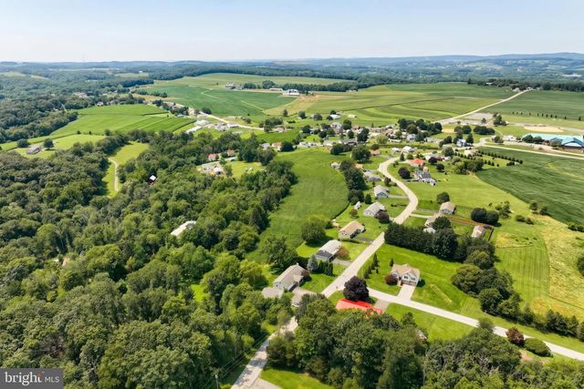 102 WALNUT VALLEY CT, Wrightsville, PA 17368