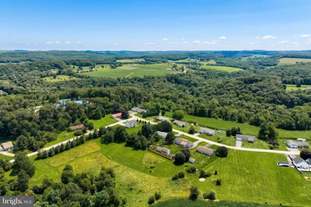 102 WALNUT VALLEY CT, Wrightsville, PA 17368
