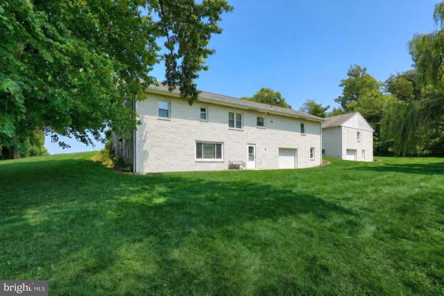 102 WALNUT VALLEY CT, Wrightsville, PA 17368