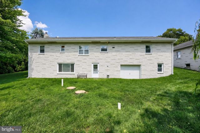 102 WALNUT VALLEY CT, Wrightsville, PA 17368