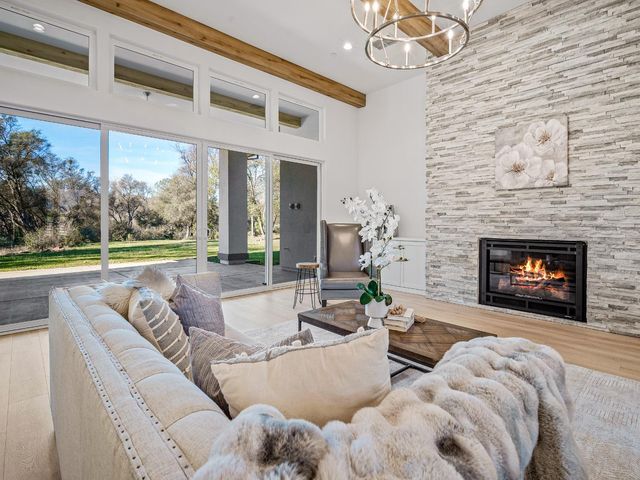 8118 Bridger Ln, Shingle Springs, CA 95682