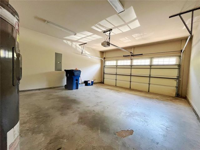 330 Holdings Drive, Lawrenceville, GA 30044