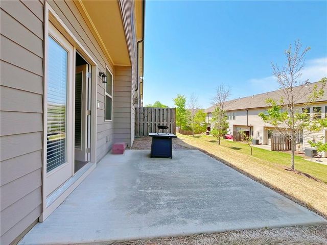 330 Holdings Drive, Lawrenceville, GA 30044