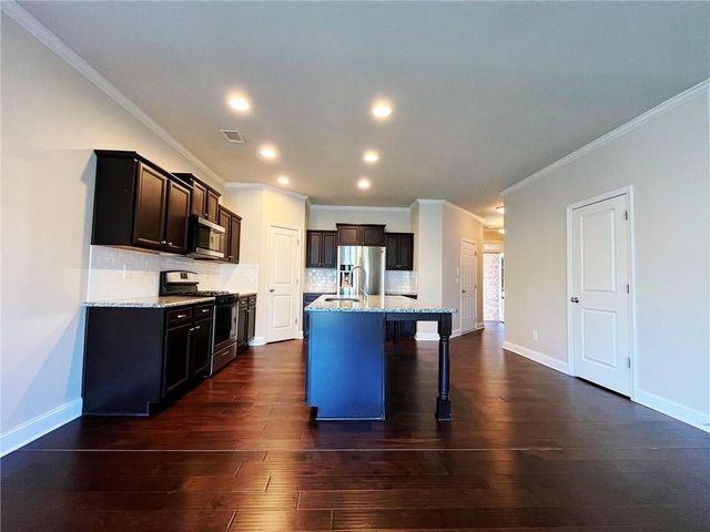 330 Holdings Drive, Lawrenceville, GA 30044