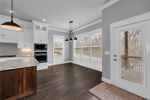 109 NW Highland Road, Bentonville, AR 72712