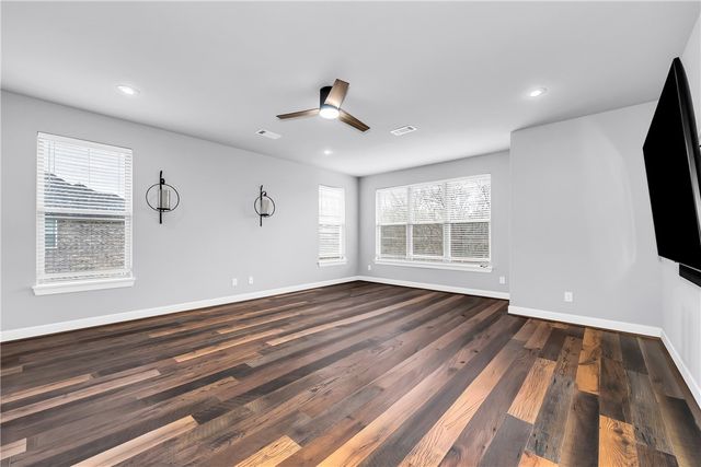 109 NW Highland Road, Bentonville, AR 72712