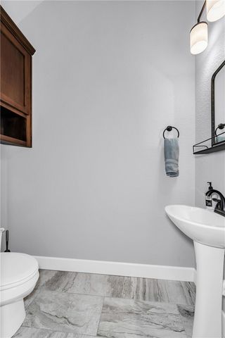 109 NW Highland Road, Bentonville, AR 72712