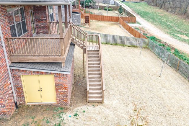 109 NW Highland Road, Bentonville, AR 72712