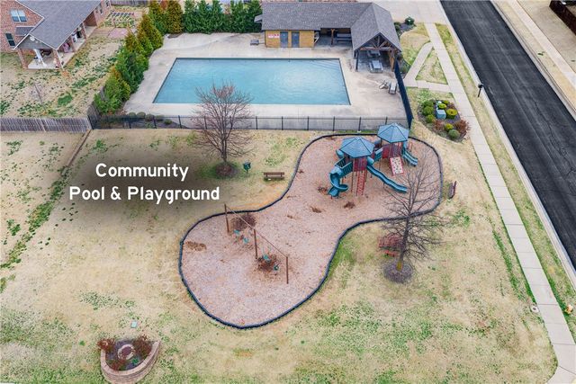 109 NW Highland Road, Bentonville, AR 72712