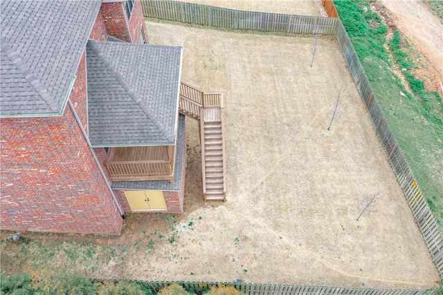 109 NW Highland Road, Bentonville, AR 72712