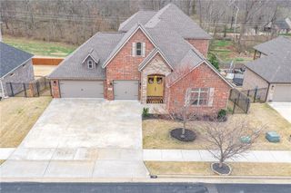 109 NW Highland Road, Bentonville, AR 72712