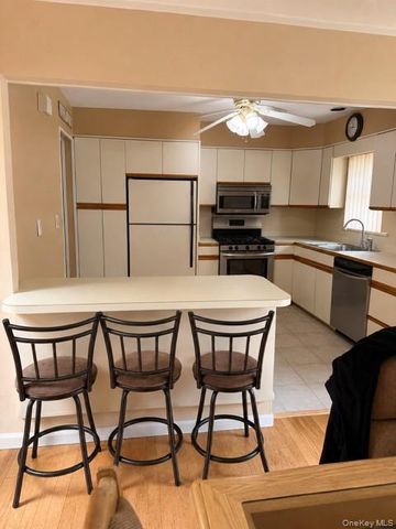 44 47th Street, Islip, NY 11751