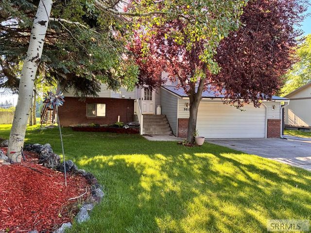 981 Bluebird Lane, Idaho Falls, ID 83402