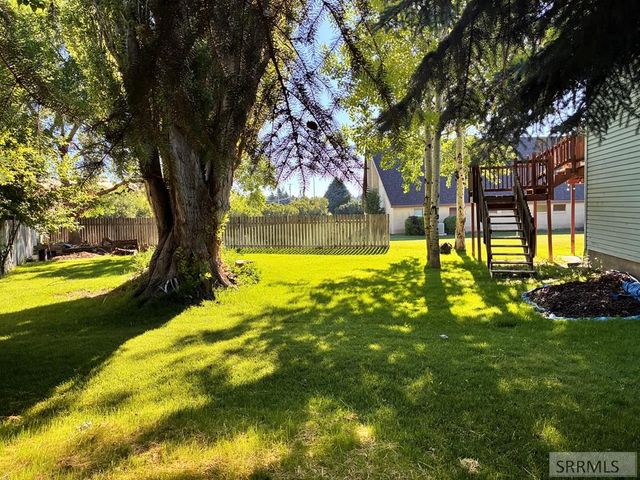 981 Bluebird Lane, Idaho Falls, ID 83402