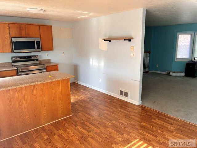 981 Bluebird Lane, Idaho Falls, ID 83402
